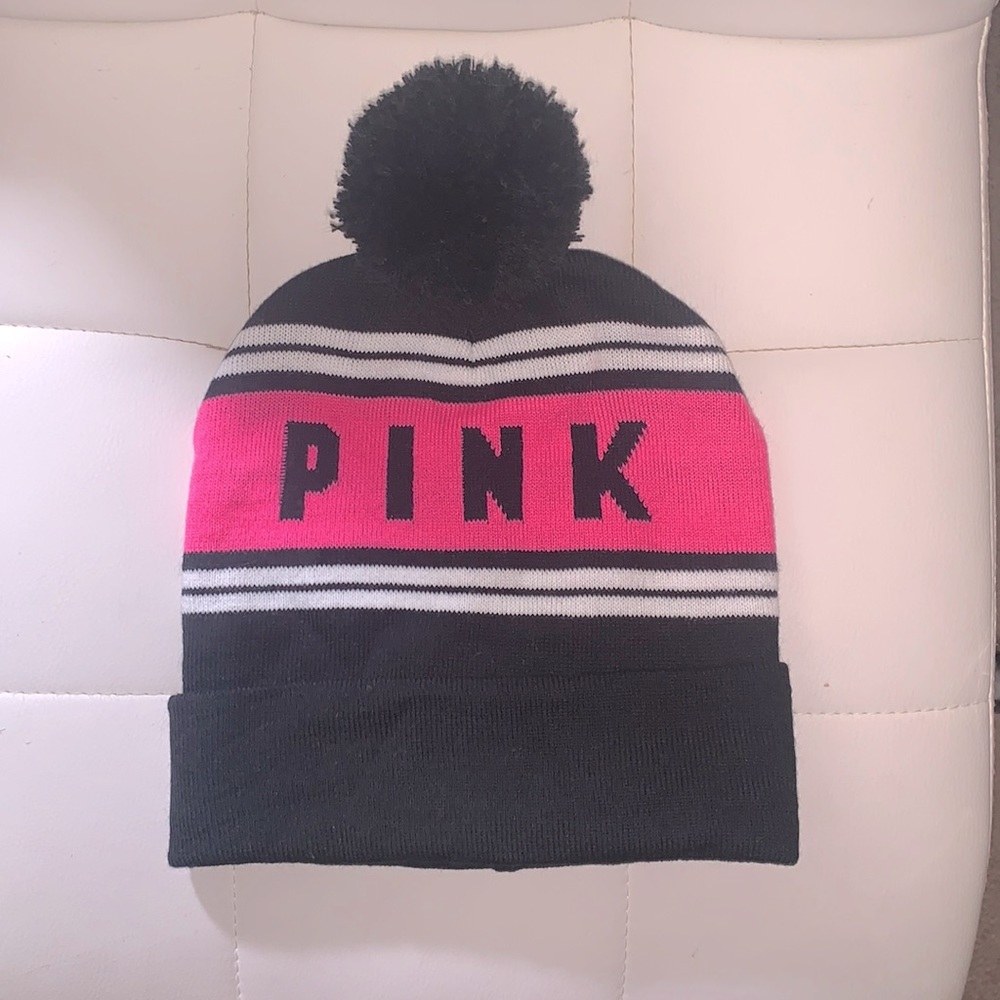 Victoria’s Secret PINK Pom Pom Beanie NWOT